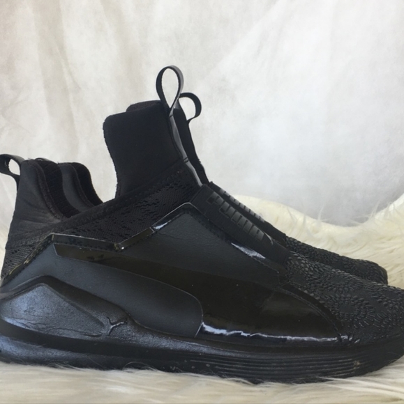 PUMA black sneaker pull on laceless sneaker patent leather & soft inner sleeve - Picture 4 of 12